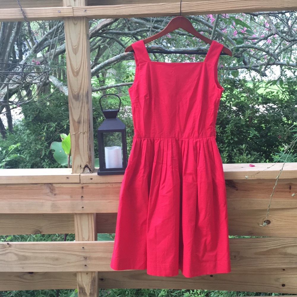Vintage-Inspired Red Dress